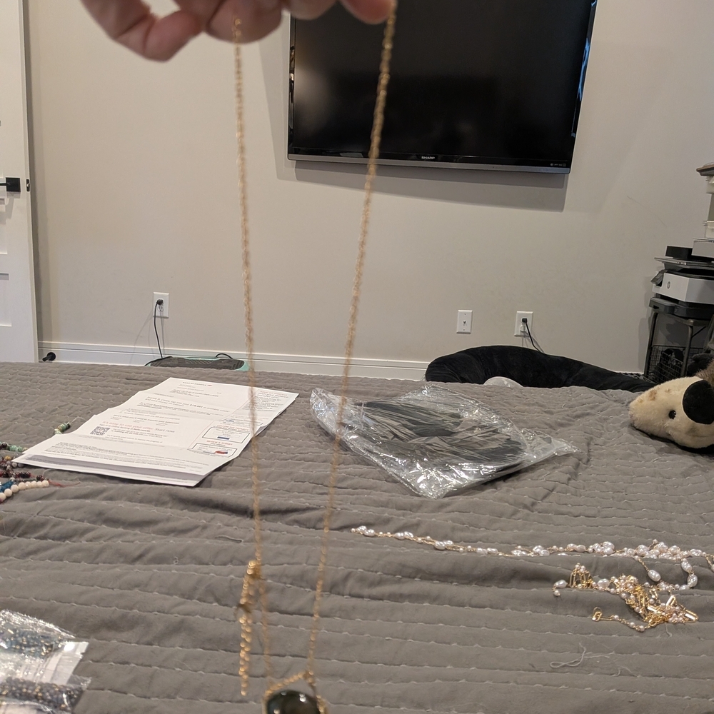 Apatite  Blue Green Healing Stone Gold Or Silver Chain With Cage - Picture 4 of 5